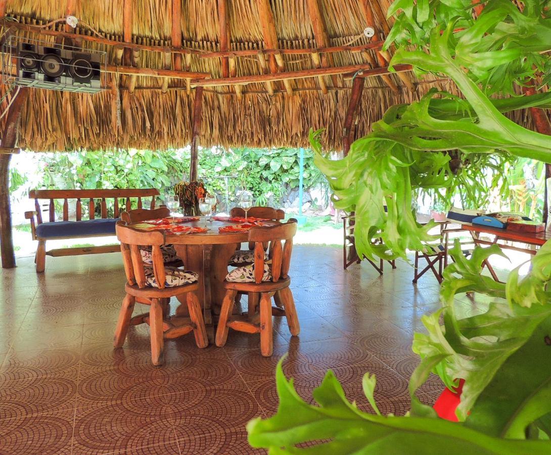 ホテル Portoazul Casa De Playa プエルト・コロンビア エクステリア 写真