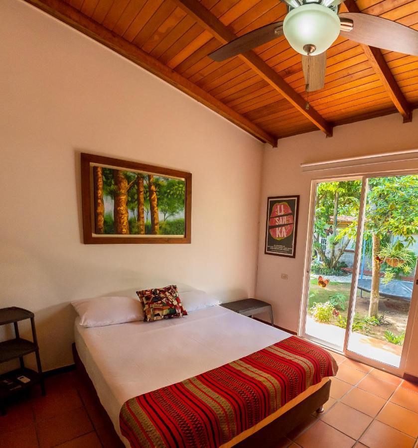 ホテル Portoazul Casa De Playa プエルト・コロンビア エクステリア 写真