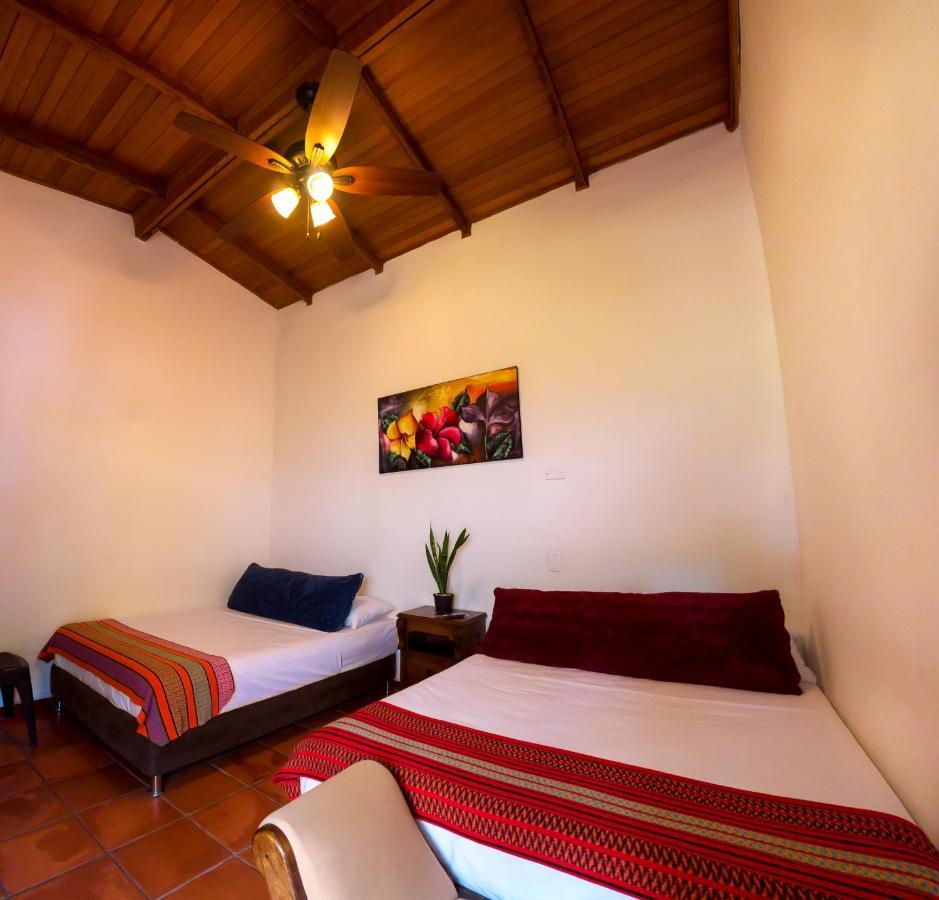 ホテル Portoazul Casa De Playa プエルト・コロンビア エクステリア 写真
